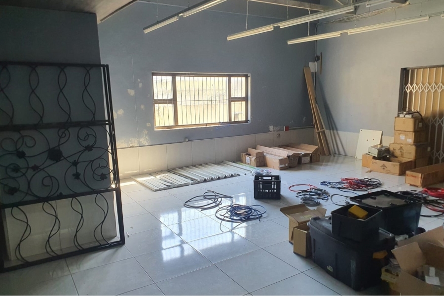 To Let commercial Property for Rent in Walmer Eastern Cape